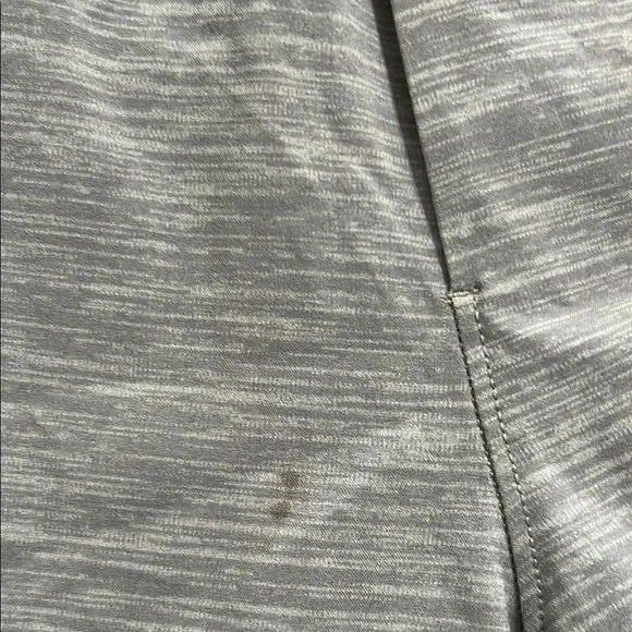 Lululemon Men's Gray Athletic Shorts - Picture 5 of 10